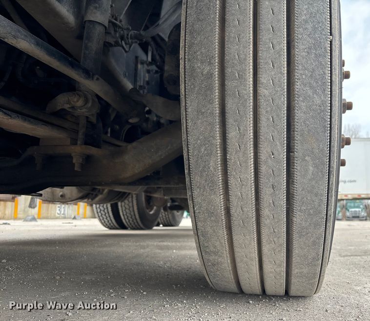 image for item FG1050 2016 Mack CXU613 semi truck