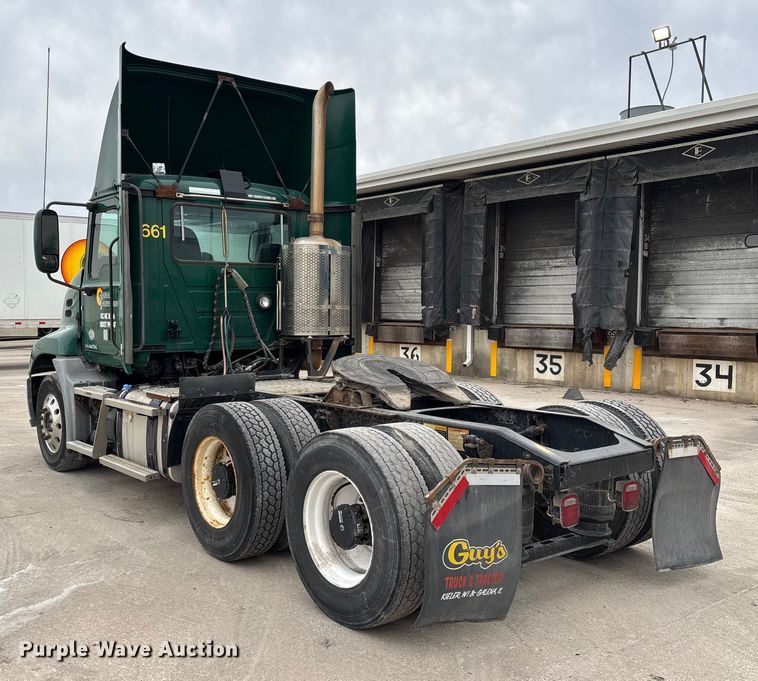 image for item FG1051 2016 Mack CXU613 semi truck