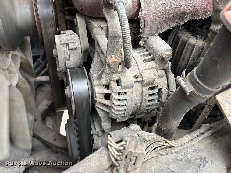 image for item FG1051 2016 Mack CXU613 semi truck