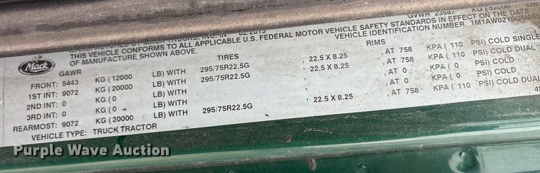 image for item FG1052 2016 Mack CXU613 semi truck