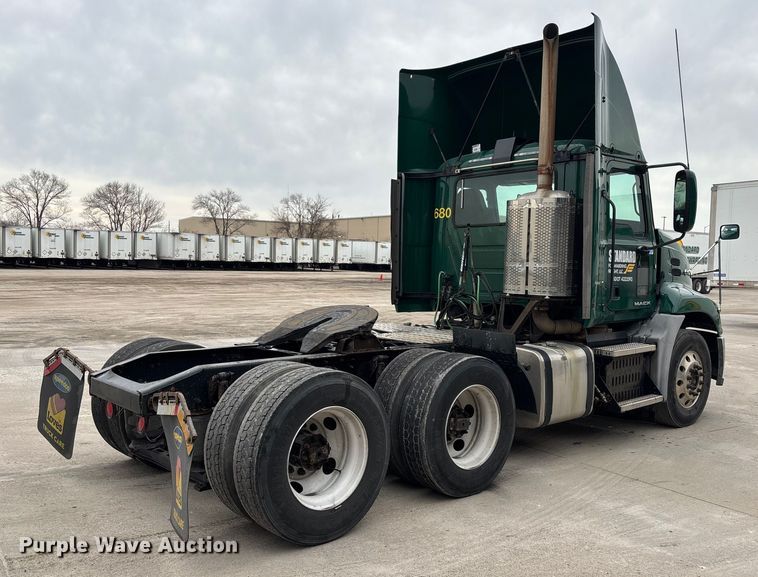 image for item FG1053 2016 Mack CXU613 semi truck