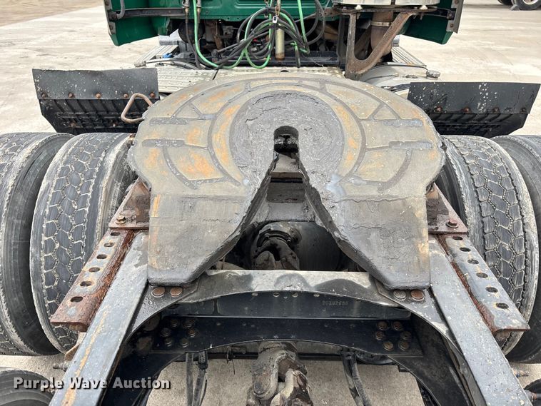 image for item FG1053 2016 Mack CXU613 semi truck