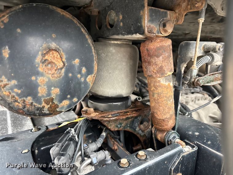 image for item FG1053 2016 Mack CXU613 semi truck