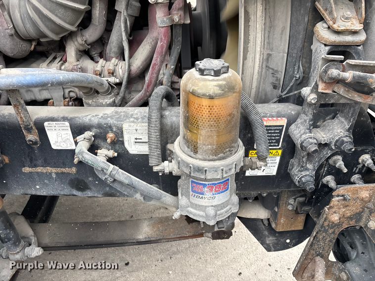 image for item FG1053 2016 Mack CXU613 semi truck