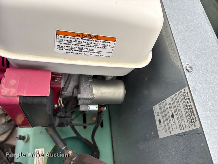 image for item FG1054 2011 Ford F350 Super Duty utility bed pickup truck