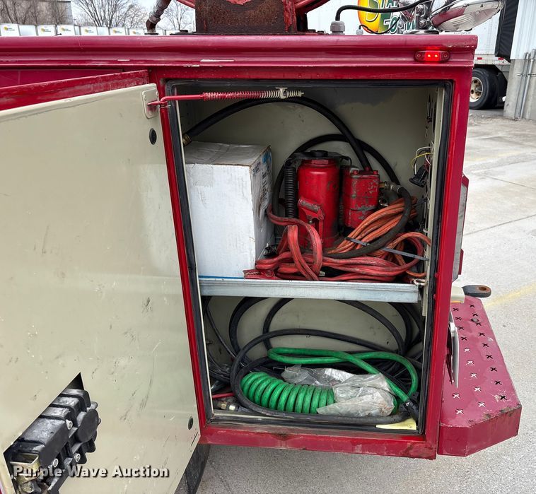 image for item FG1054 2011 Ford F350 Super Duty utility bed pickup truck