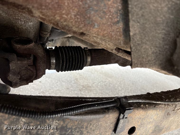 image for item FG1054 2011 Ford F350 Super Duty utility bed pickup truck