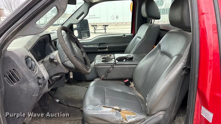 image for item FG1054 2011 Ford F350 Super Duty utility bed pickup truck