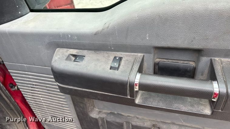 image for item FG1054 2011 Ford F350 Super Duty utility bed pickup truck