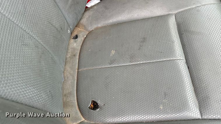 image for item FG1054 2011 Ford F350 Super Duty utility bed pickup truck