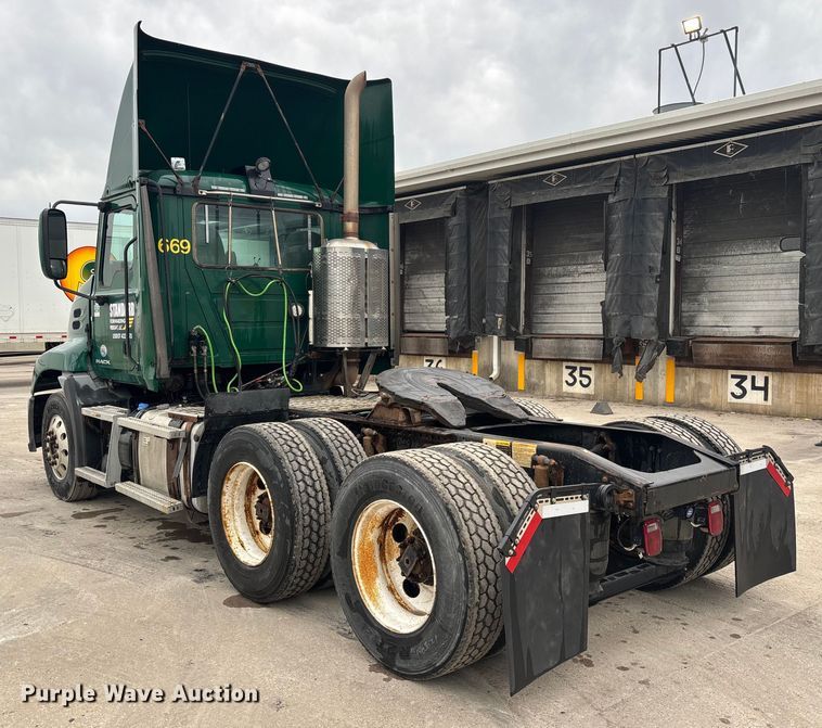 image for item FG1055 2016 Mack CXU613 semi truck