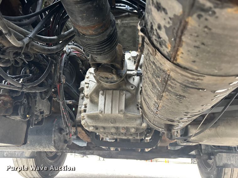 image for item FG1055 2016 Mack CXU613 semi truck