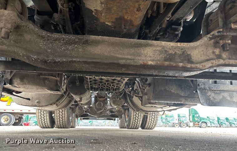 image for item FG1055 2016 Mack CXU613 semi truck