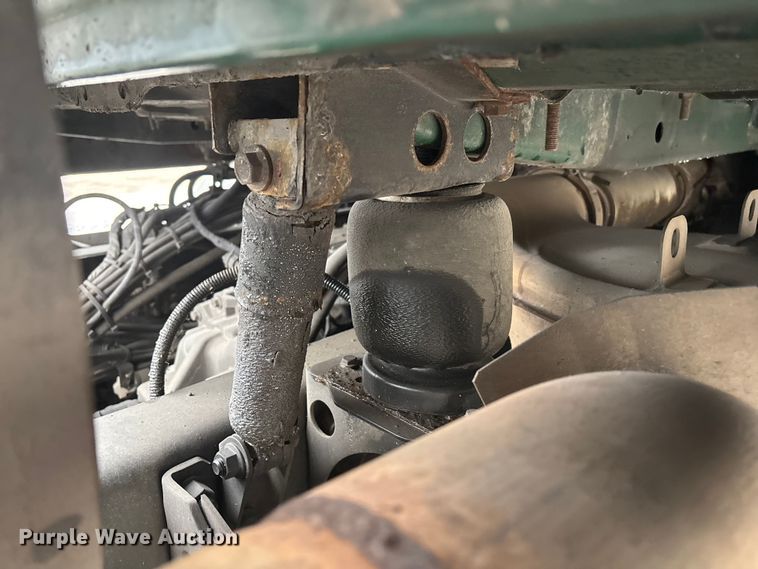 image for item FG1057 2016 Mack CXU613 semi truck