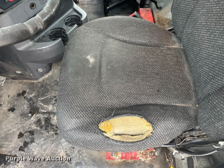 image for item FG1057 2016 Mack CXU613 semi truck