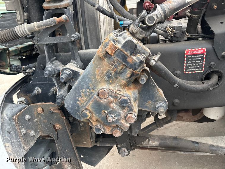 image for item FG1057 2016 Mack CXU613 semi truck