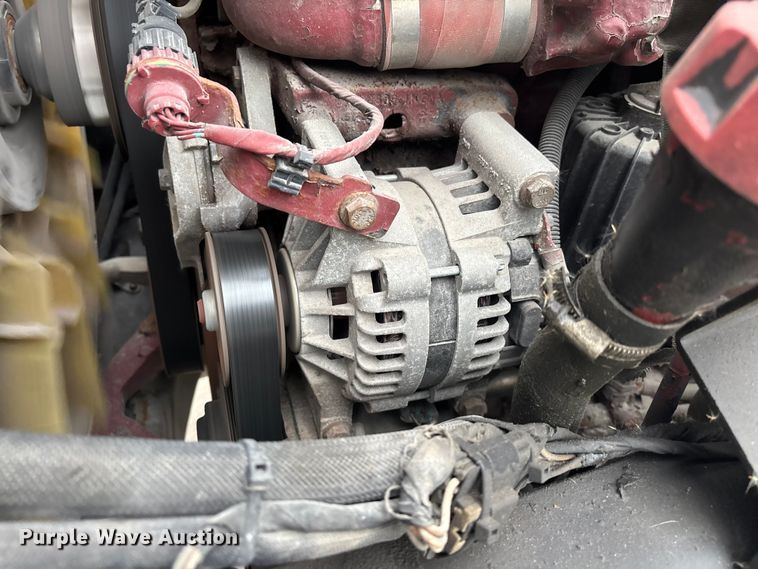 image for item FG1057 2016 Mack CXU613 semi truck