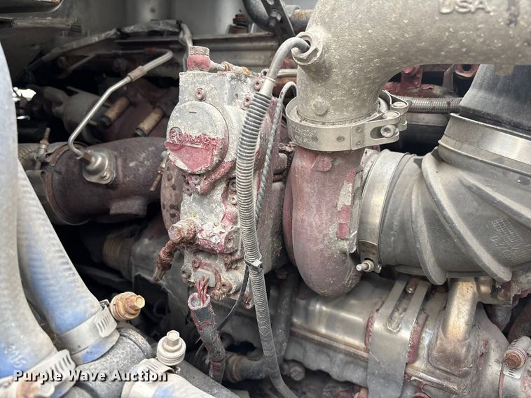 image for item FG1057 2016 Mack CXU613 semi truck