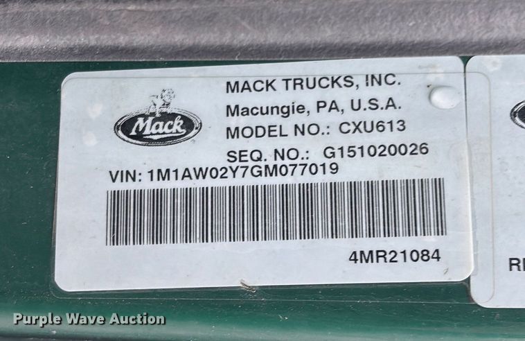 image for item FG1057 2016 Mack CXU613 semi truck