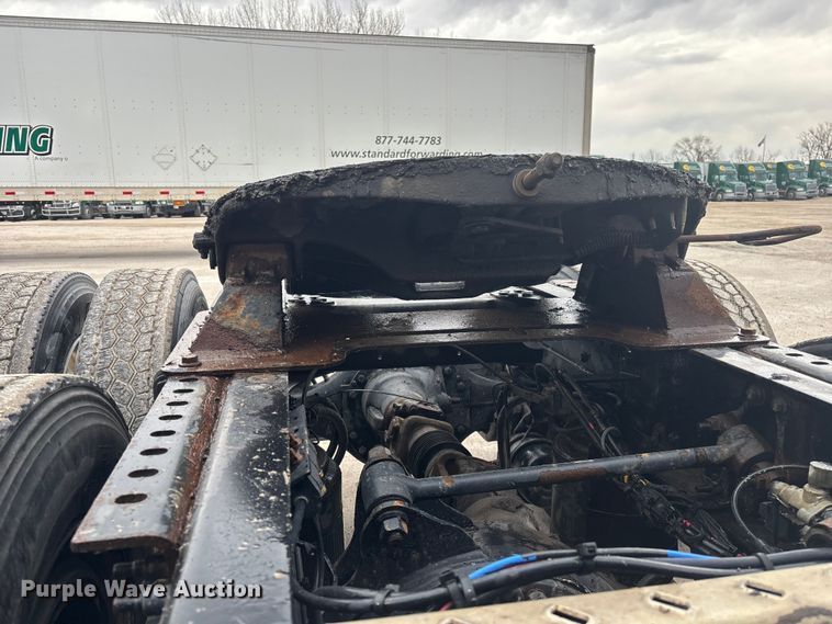 image for item FG1058 2016 Mack CXU613 semi truck