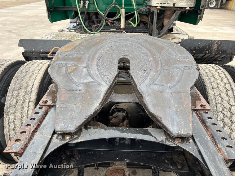 image for item FG1058 2016 Mack CXU613 semi truck