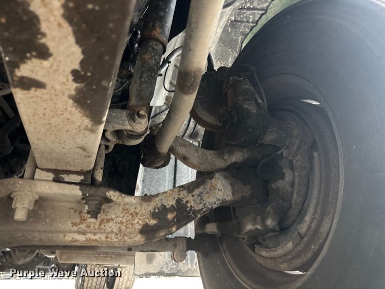 image for item FG1058 2016 Mack CXU613 semi truck