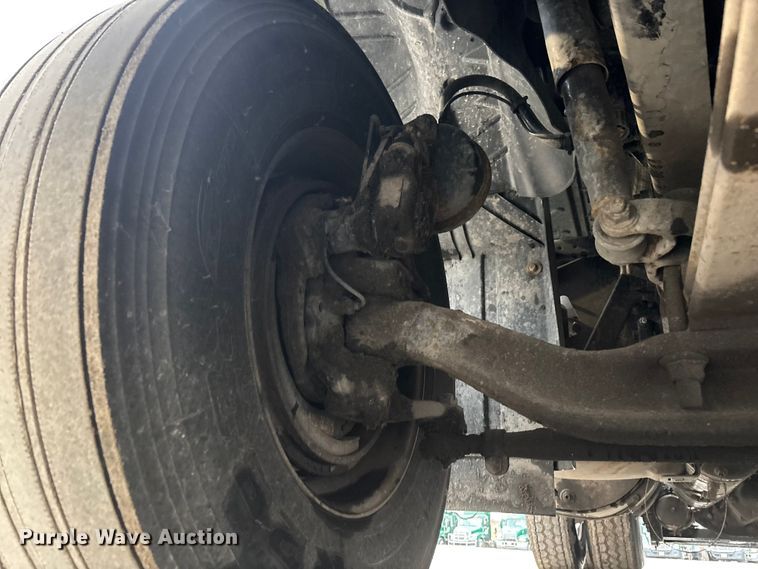 image for item FG1058 2016 Mack CXU613 semi truck