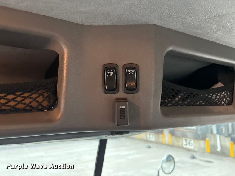 image for item FG1058 2016 Mack CXU613 semi truck