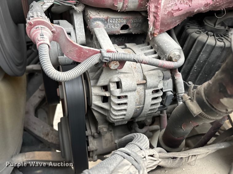 image for item FG1058 2016 Mack CXU613 semi truck