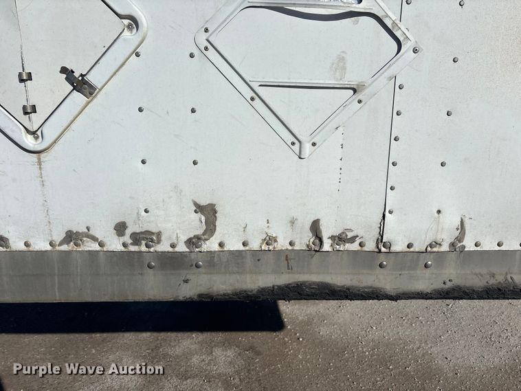 image for item FG1061 2013 Strick dry van trailer