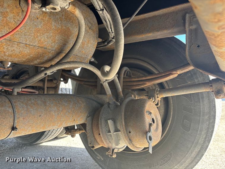 image for item FG1061 2013 Strick dry van trailer