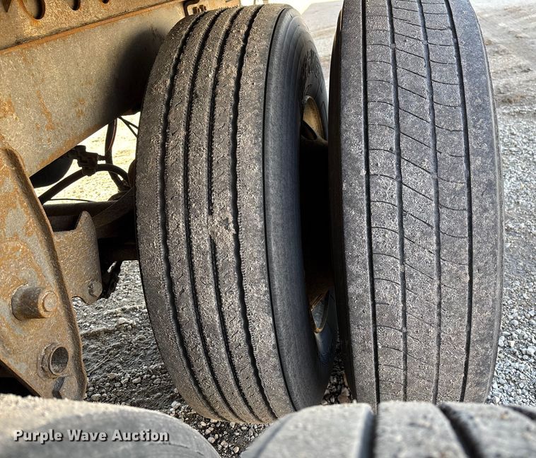 image for item FG1062 2013 Strick dry van trailer