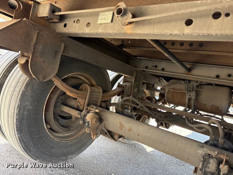 image for item FG1063 2009 Wabash dry van trailer