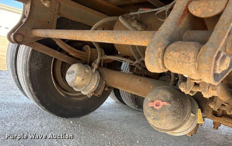 image for item FG1063 2009 Wabash dry van trailer