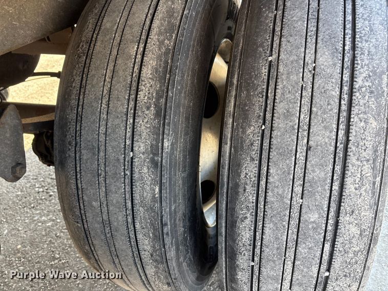 image for item FG1063 2009 Wabash dry van trailer