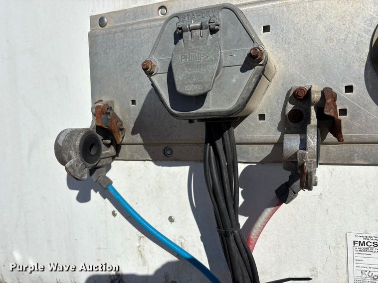 image for item FG1064 2013 Strick dry van trailer