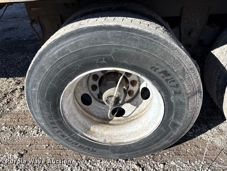 image for item FG1064 2013 Strick dry van trailer