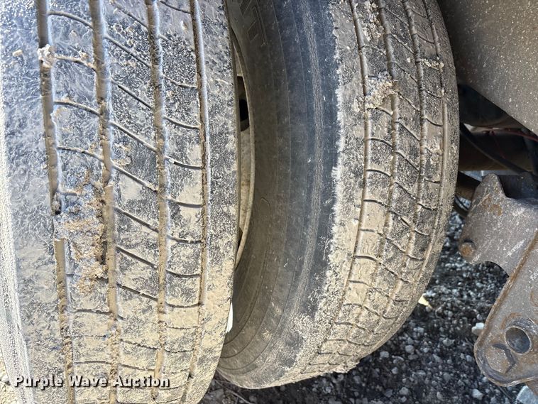 image for item FG1064 2013 Strick dry van trailer