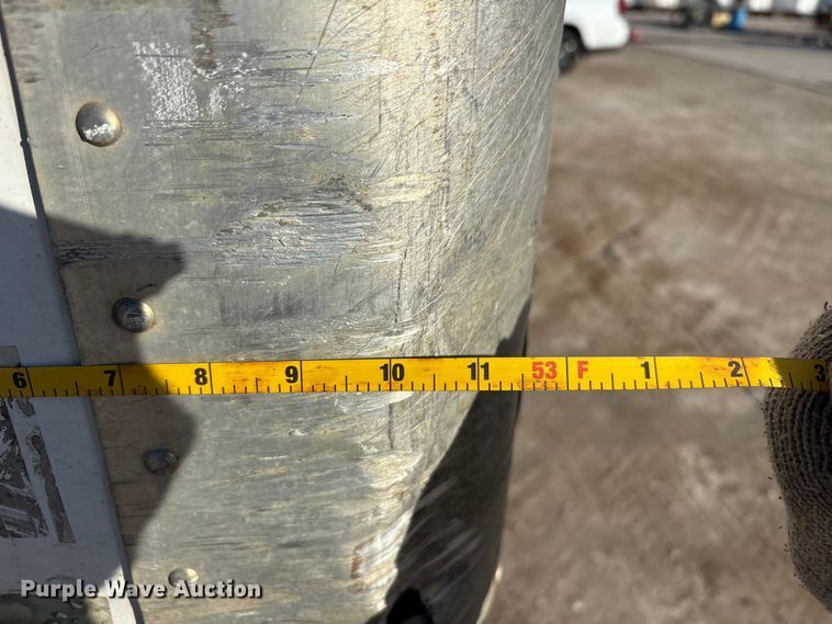 image for item FG1065 2013 Strick dry van trailer