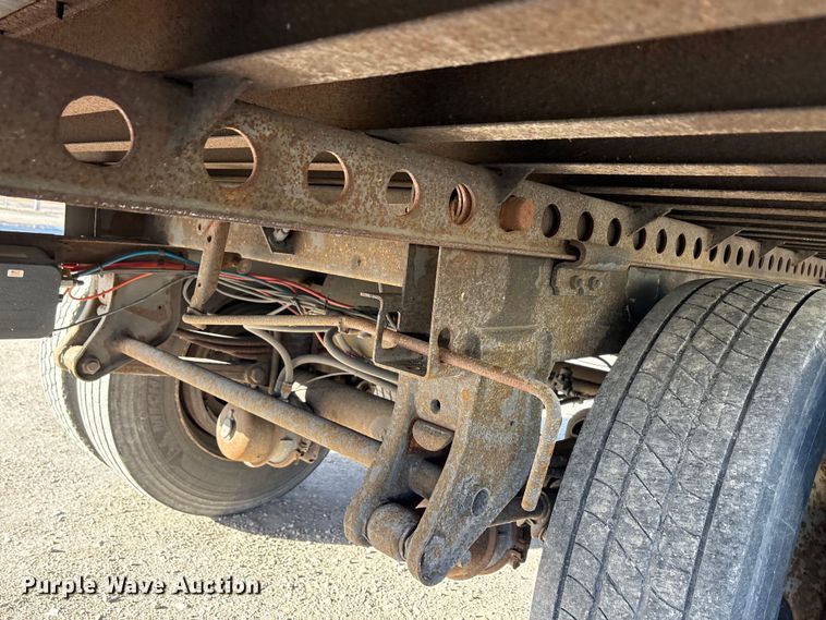 image for item FG1065 2013 Strick dry van trailer