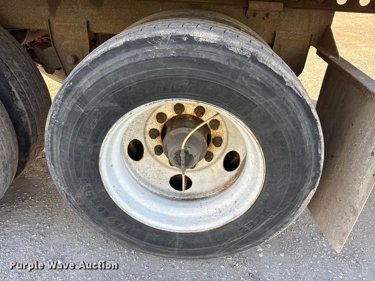 image for item FG1065 2013 Strick dry van trailer