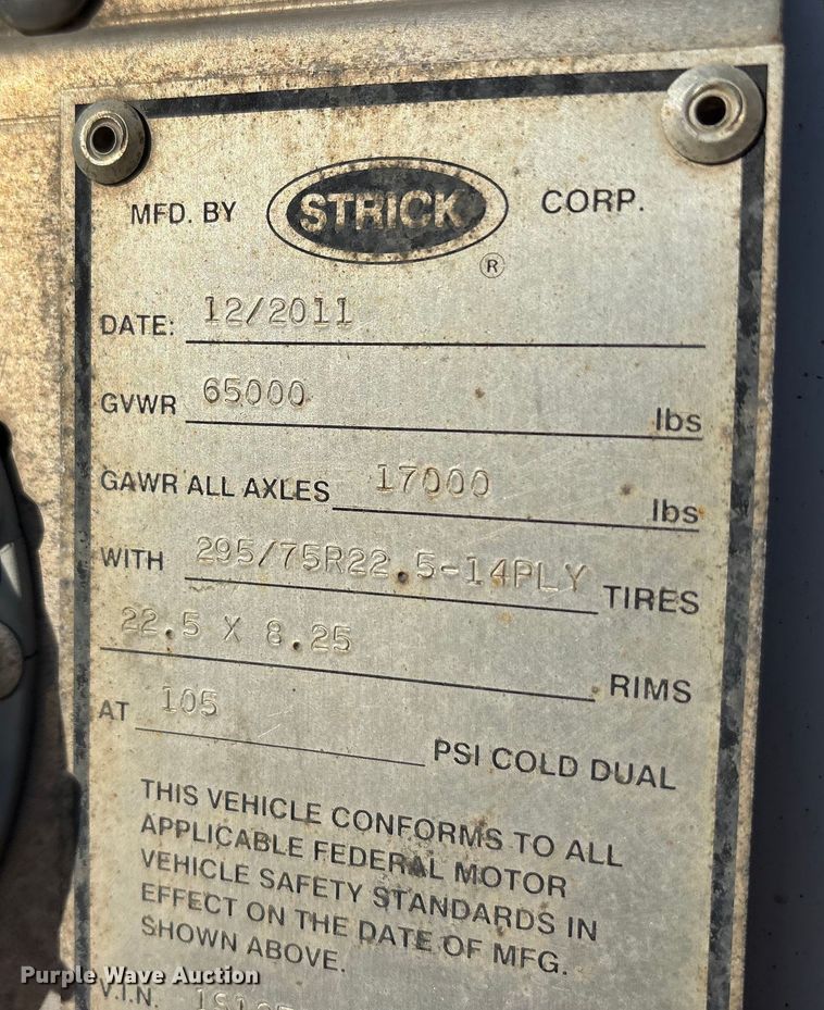 image for item FG1065 2013 Strick dry van trailer