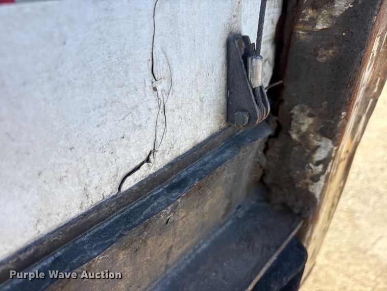 image for item FG1066 2013 Strick dry van trailer