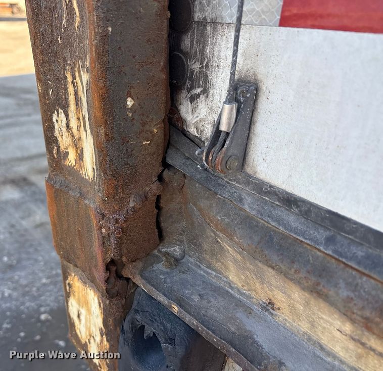 image for item FG1066 2013 Strick dry van trailer