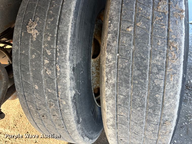 image for item FG1066 2013 Strick dry van trailer