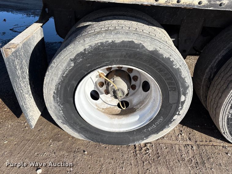 image for item FG1066 2013 Strick dry van trailer