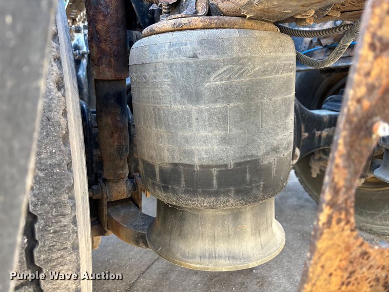 image for item FG1067 2017 Freightliner Cascadia 125 semi truck