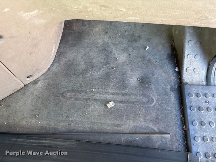 image for item FG1067 2017 Freightliner Cascadia 125 semi truck