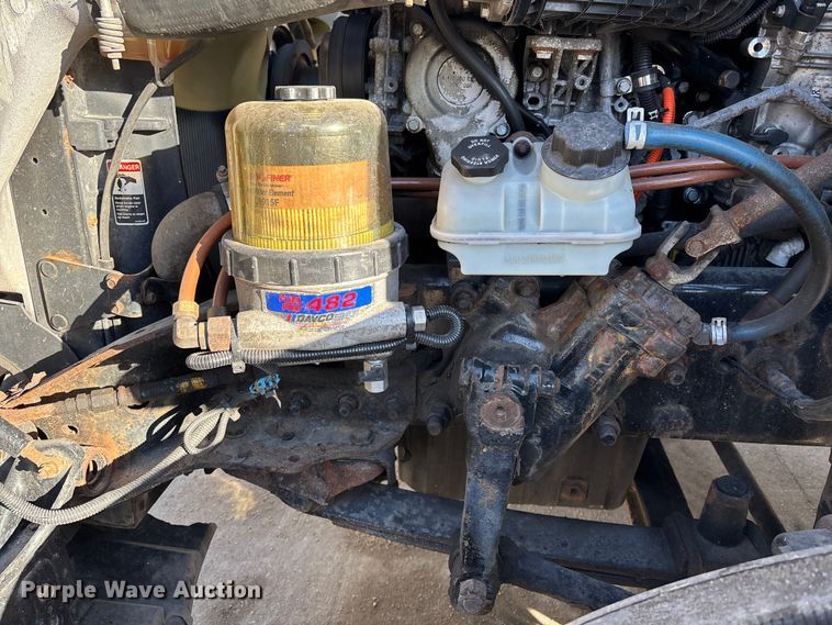 image for item FG1067 2017 Freightliner Cascadia 125 semi truck