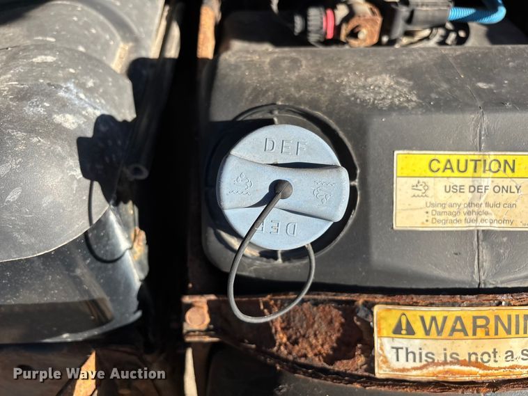 image for item FG1067 2017 Freightliner Cascadia 125 semi truck